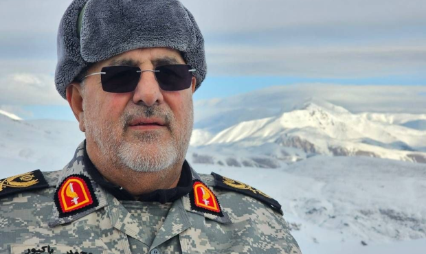 عکس قدیمی از شهید سردار محمد پاکپور/ وقتی فرمانده مسئول نیروی زمینی سپاه بود